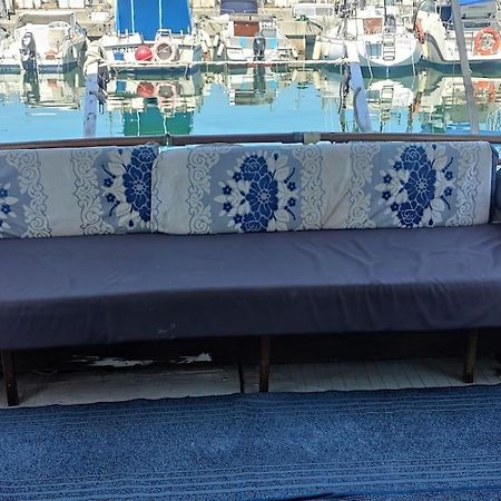 Precioso Barco En Barcelona Ξενοδοχείο Μπαδαλόνα Εξωτερικό φωτογραφία