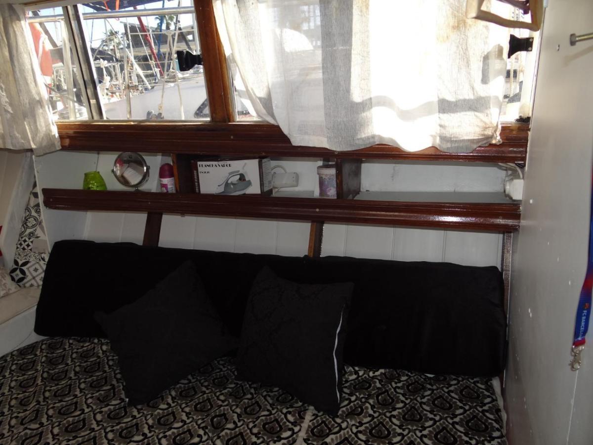 Precioso Barco En Barcelona Ξενοδοχείο Μπαδαλόνα Εξωτερικό φωτογραφία